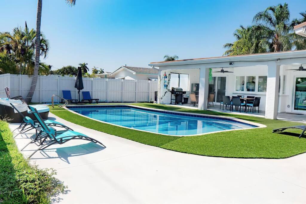 Luxurious & Modern Open Floor Plan Heated Pool Villa Hollywood Exterior photo